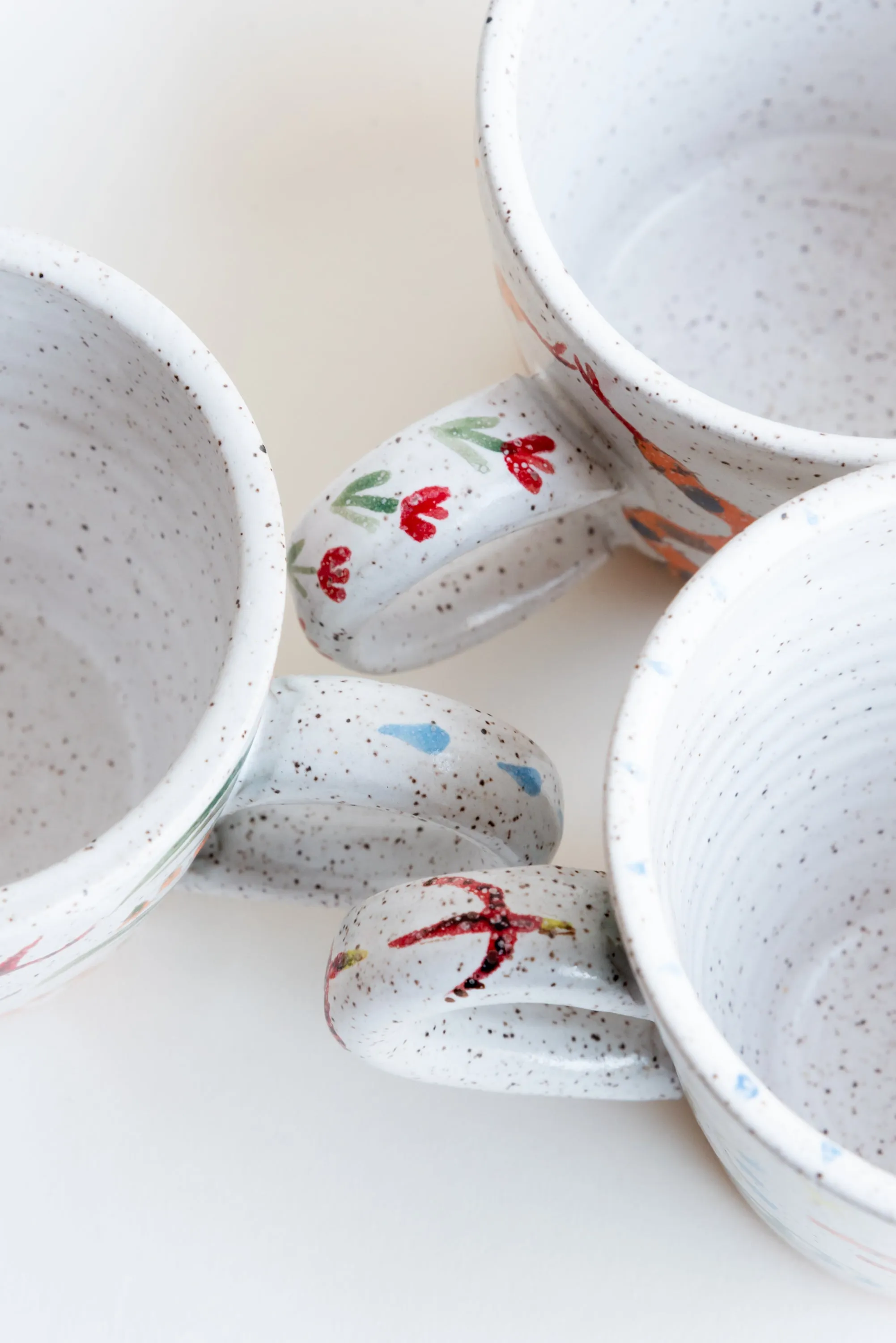 KB clay 1 Mugs