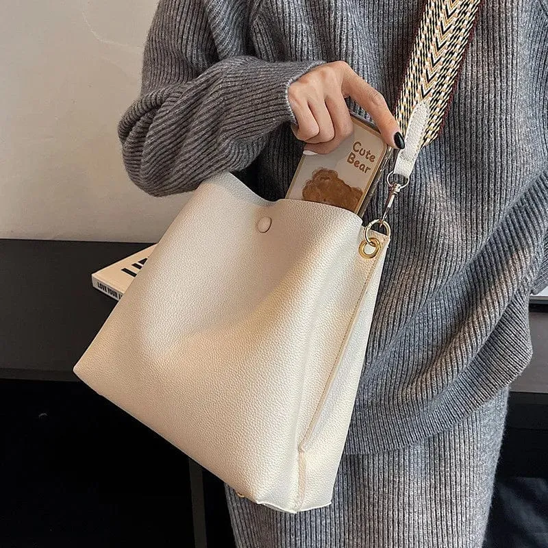Modern Elegance Shoulder Bag